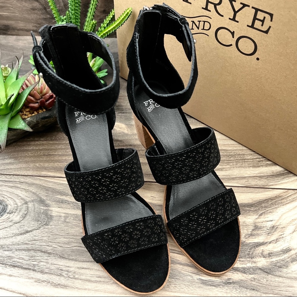 NIB Frye & Co. Bryn Ankle Strap Black Perforated Leather City Sandal Heels 8M - Picture 4 of 12
